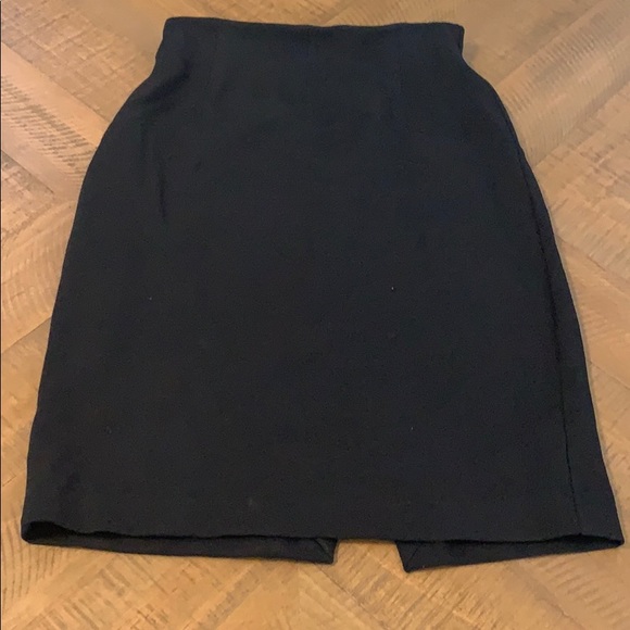 Tyler Kim Skirt - Picture 2 of 5